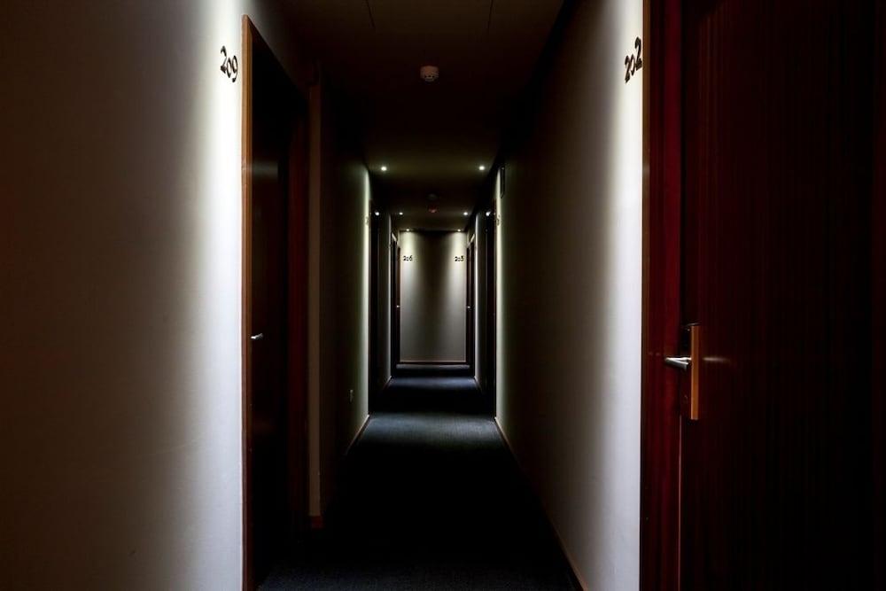 Stay Hotel Porto Centro Antas Екстериор снимка